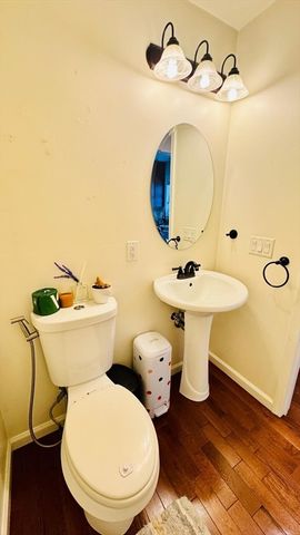 294 Hayden Rowe St 294, Hopkinton, MA 01748