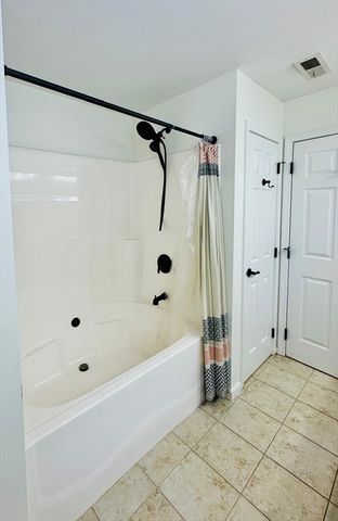 294 Hayden Rowe St 294, Hopkinton, MA 01748