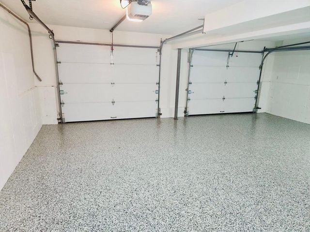294 Hayden Rowe St 294, Hopkinton, MA 01748