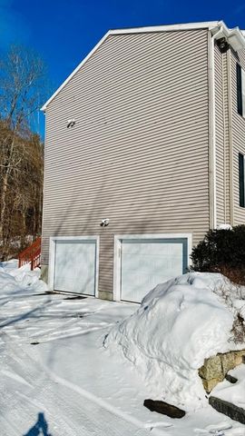 294 Hayden Rowe St 294, Hopkinton, MA 01748