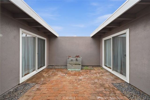 14352 Kipling Lane, Tustin, CA 92780