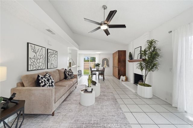 14352 Kipling Lane, Tustin, CA 92780