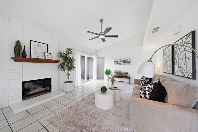 14352 Kipling Lane, Tustin, CA 92780