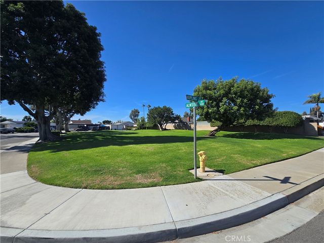 14352 Kipling Lane, Tustin, CA 92780