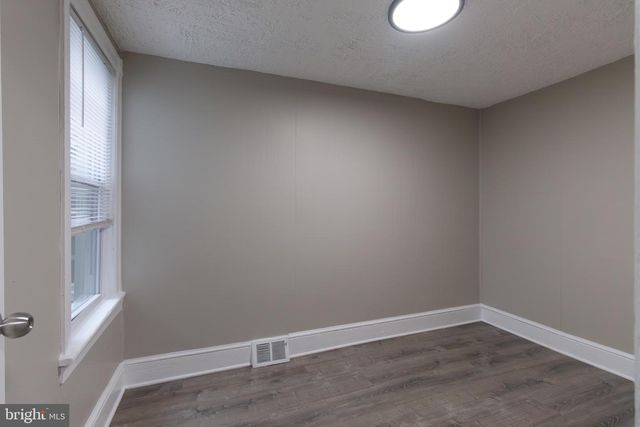 39 N 22ND ST, Camden, NJ 08105