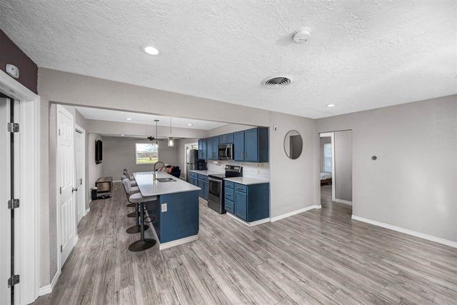 2425 NW 35th St, Lawton, OK 73505