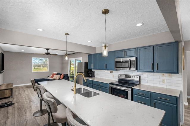 2425 NW 35th St, Lawton, OK 73505