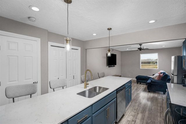 2425 NW 35th St, Lawton, OK 73505