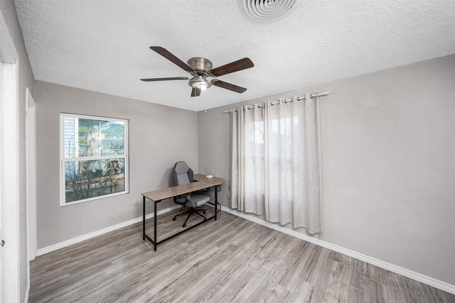 2425 NW 35th St, Lawton, OK 73505