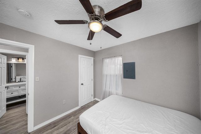 2425 NW 35th St, Lawton, OK 73505