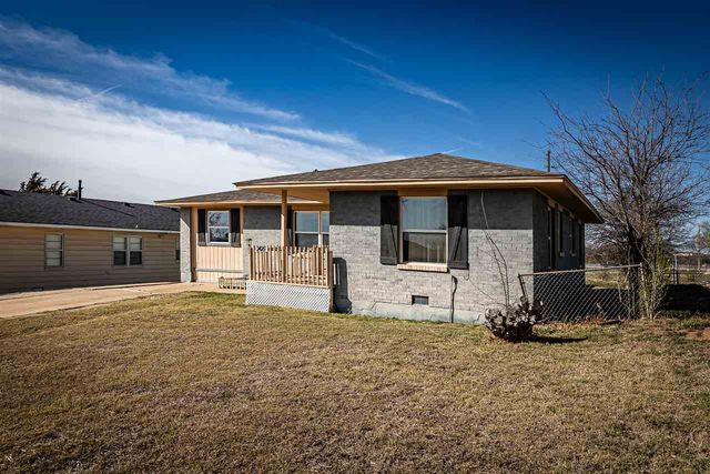 2425 NW 35th St, Lawton, OK 73505