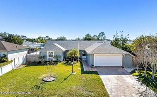 1060 Hosbine Street SE, Palm Bay, FL 32909