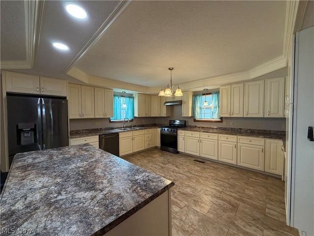 4109 9th Avenue, Parkersburg, WV 26101