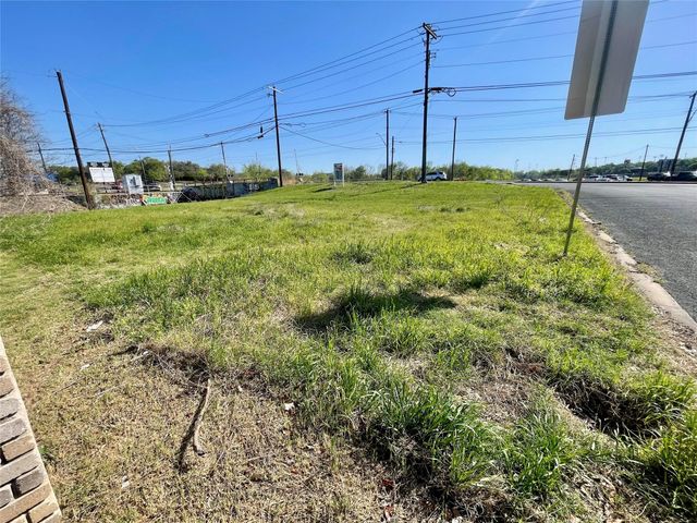 1700 W Stassney LN, Austin, TX 78745