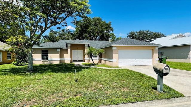 620 REFLECTIONS LOOP, Winter Haven, FL 33884