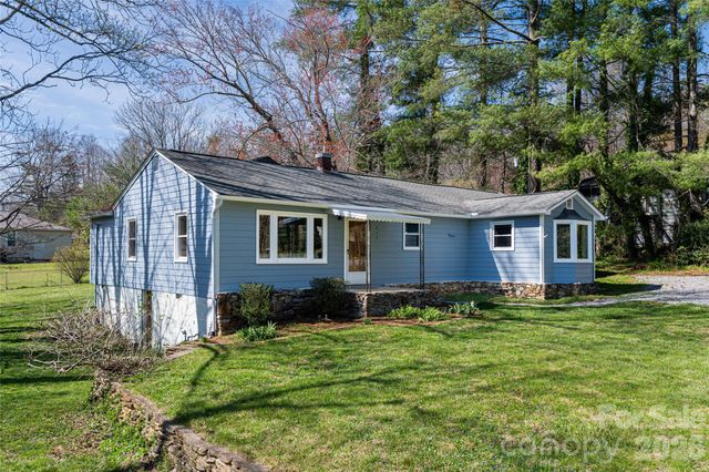 215 Browning Avenue, Hendersonville, NC 28791