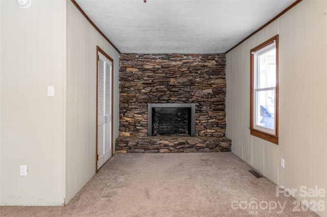 215 Browning Avenue, Hendersonville, NC 28791