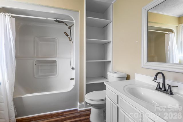 215 Browning Avenue, Hendersonville, NC 28791