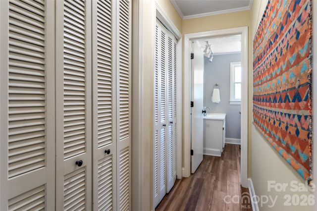 215 Browning Avenue, Hendersonville, NC 28791