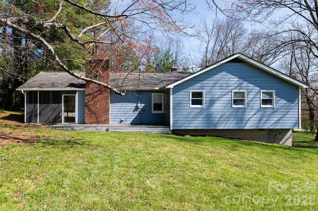 215 Browning Avenue, Hendersonville, NC 28791