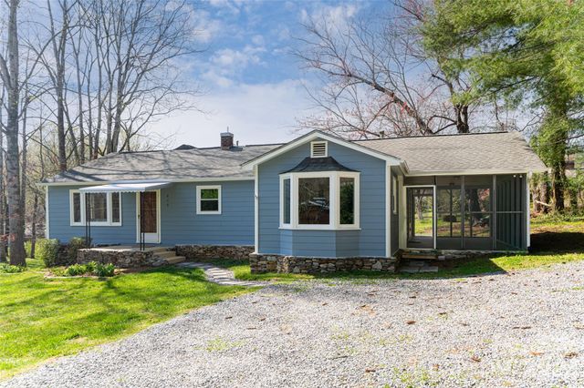 215 Browning Avenue, Hendersonville, NC 28791