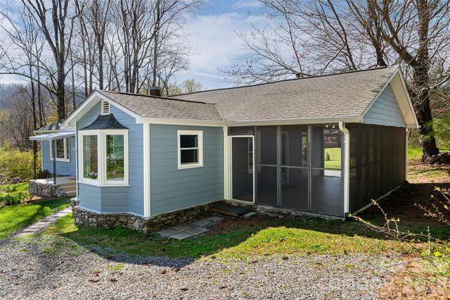 215 Browning Avenue, Hendersonville, NC 28791