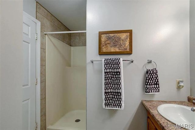 4256 Maryland Avenue LLE, St Louis, MO 63108