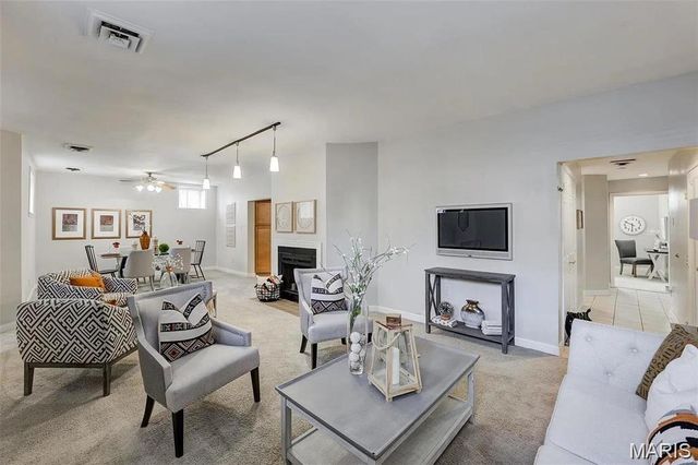 4256 Maryland Avenue LLE, St Louis, MO 63108