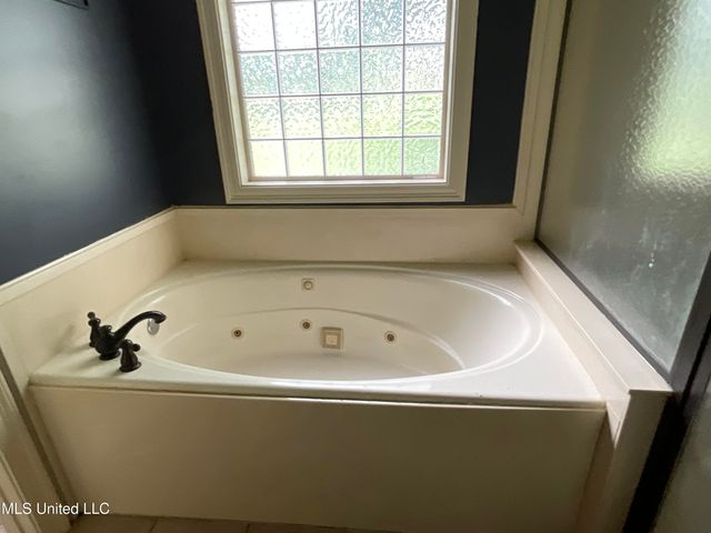 221 Pearlie Owens Drive, Byram, MS 39212