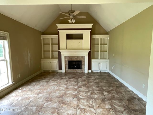 221 Pearlie Owens Drive, Byram, MS 39212