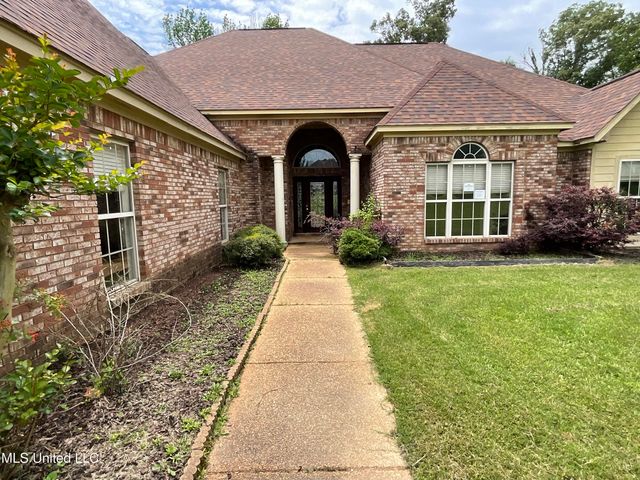 221 Pearlie Owens Drive, Byram, MS 39212