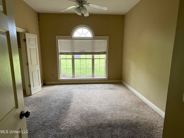221 Pearlie Owens Drive, Byram, MS 39212