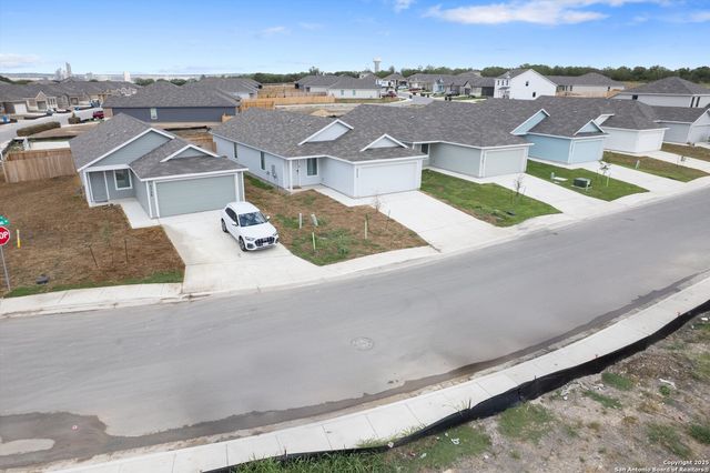 3756 Axis Hill, New Braunfels, TX 78132