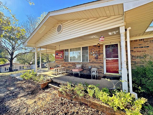 613 S Rodgers Street, Vian, OK 74962