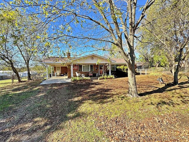 613 S Rodgers Street, Vian, OK 74962