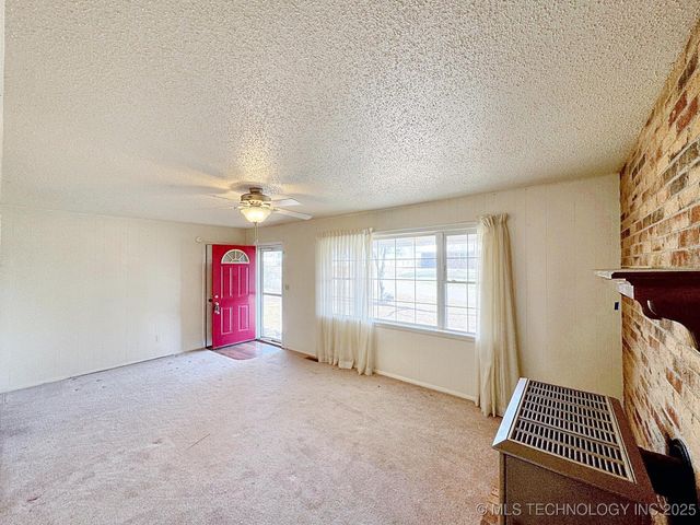 613 S Rodgers Street, Vian, OK 74962