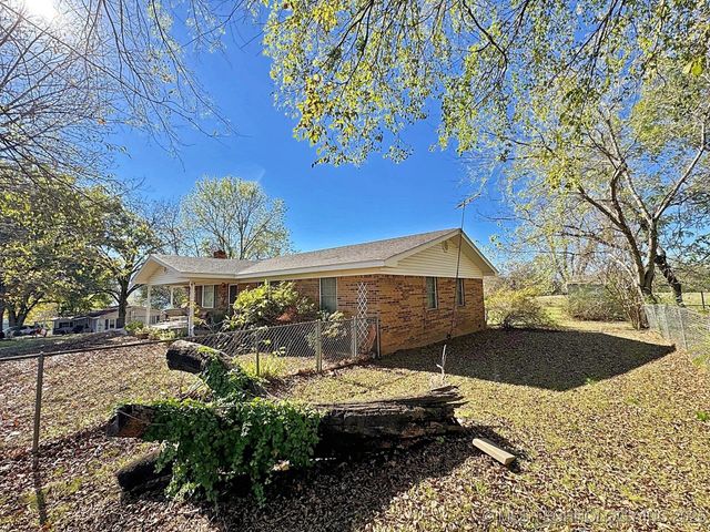 613 S Rodgers Street, Vian, OK 74962
