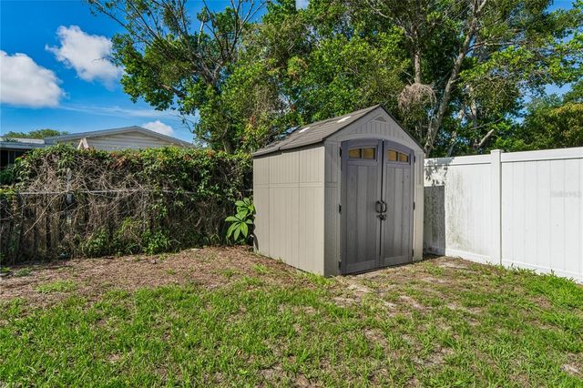 7024 FOX HOLLOW DRIVE, Port Richey, FL 34668