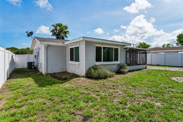 7024 FOX HOLLOW DRIVE, Port Richey, FL 34668