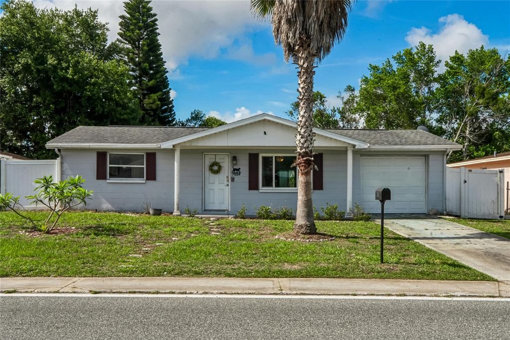 7024 FOX HOLLOW DRIVE, Port Richey, FL 34668