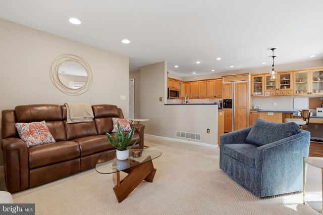 529 ASPEN WOODS DR, Yardley, PA 19067