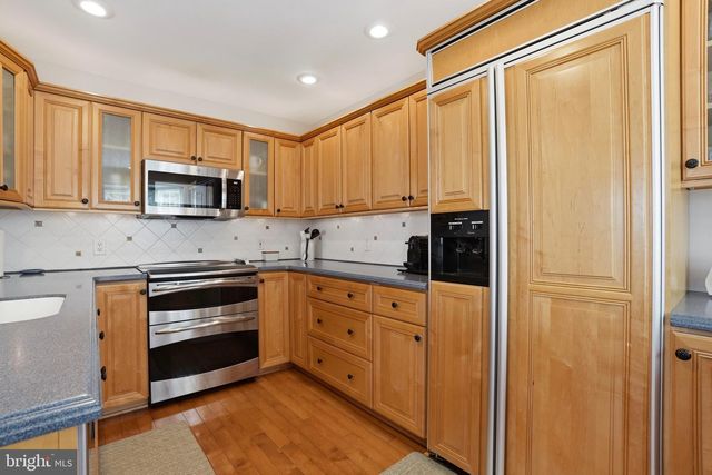 529 ASPEN WOODS DR, Yardley, PA 19067