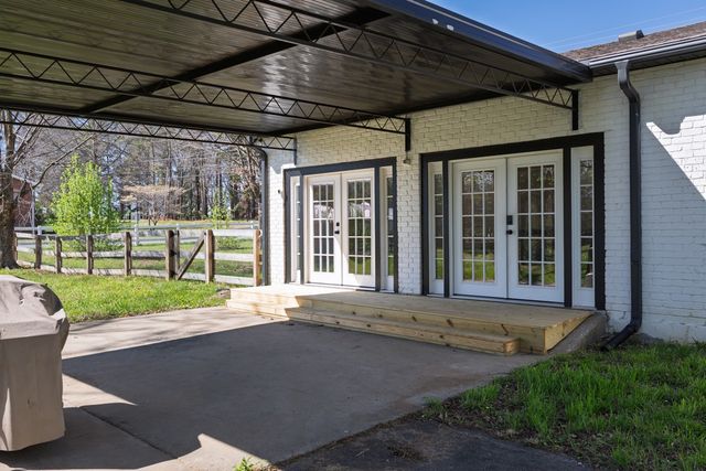 829 Highway 52, E, Portland, TN 37148