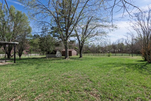 829 Highway 52, E, Portland, TN 37148