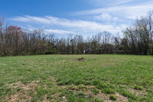 829 Highway 52, E, Portland, TN 37148