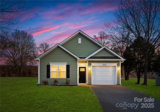 3423 Lake Road, Charlotte, NC 28269