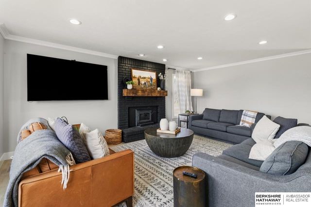 18104 Murray Trail, Gretna, NE 68028