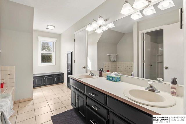 18104 Murray Trail, Gretna, NE 68028