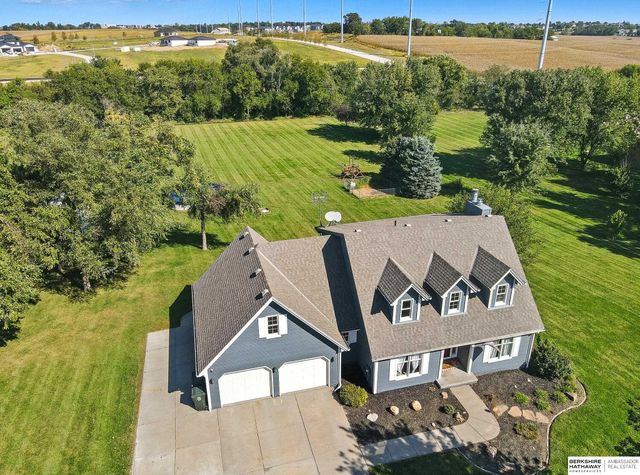 18104 Murray Trail, Gretna, NE 68028