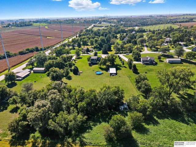 18104 Murray Trail, Gretna, NE 68028